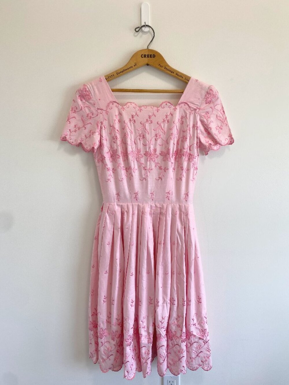 Vintage Embroidered Pink Fit and Flare Dress / 50s to 60s / Size Extra Small
